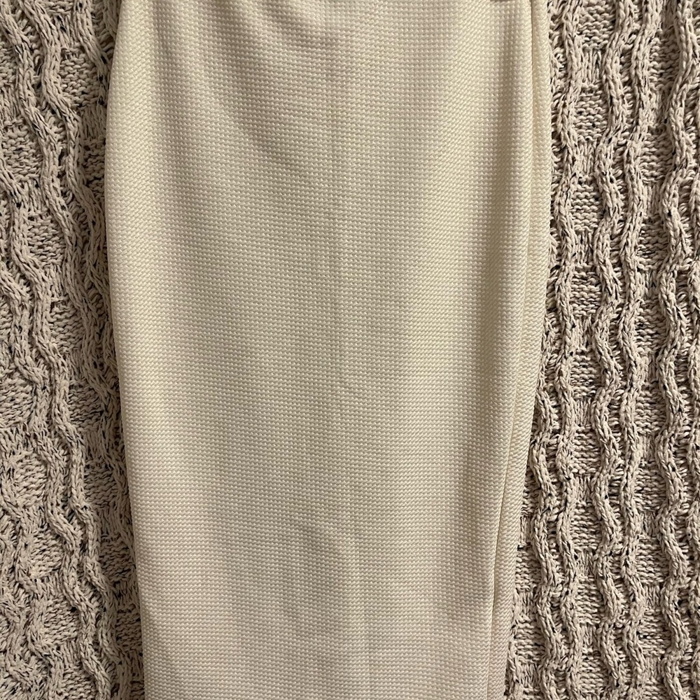 Snap Classic Cream Pencil Skirt